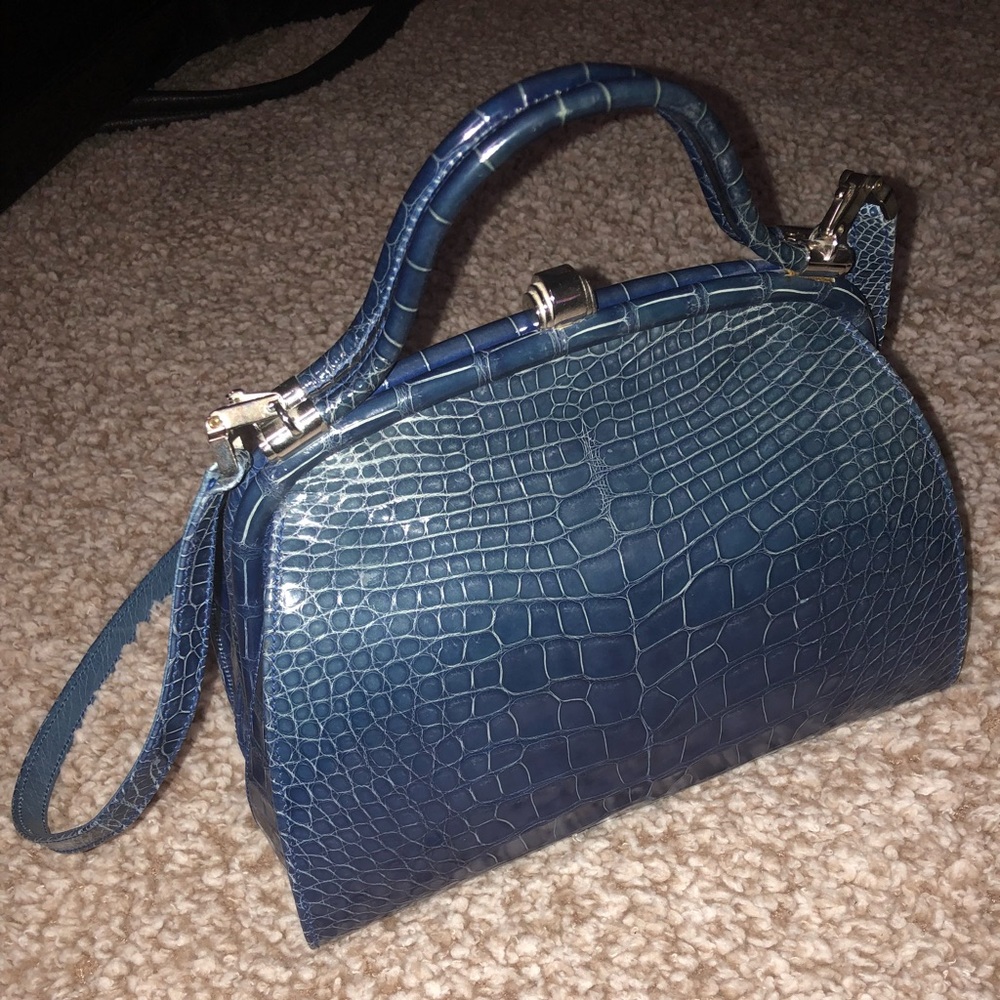 Nina Bascom purse